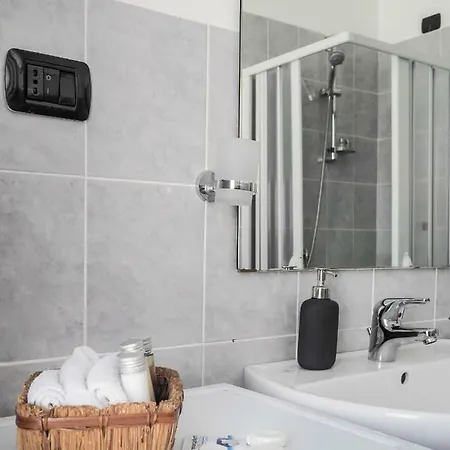 Cinque Terre Cozy Flat * La Spezia